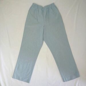 Alfred Dunner Petite Light Blue Straight Leg Elastic Waistband Pants.